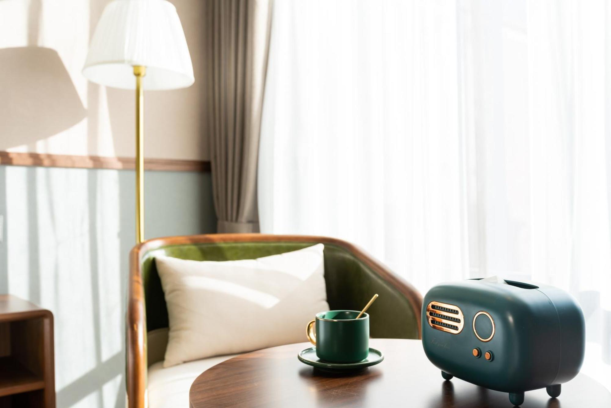 Nost Algia S Hotel Near Beijing Cbd - Cctv, China Zun, Skp And Sanlitun, Tian'Anmen Square, Forbidden City, Free Daily Necessities, Free Night Snack, Free Laundry, English Communication Well, Free Travel Advice , Free Gymnastic, Экстерьер фото